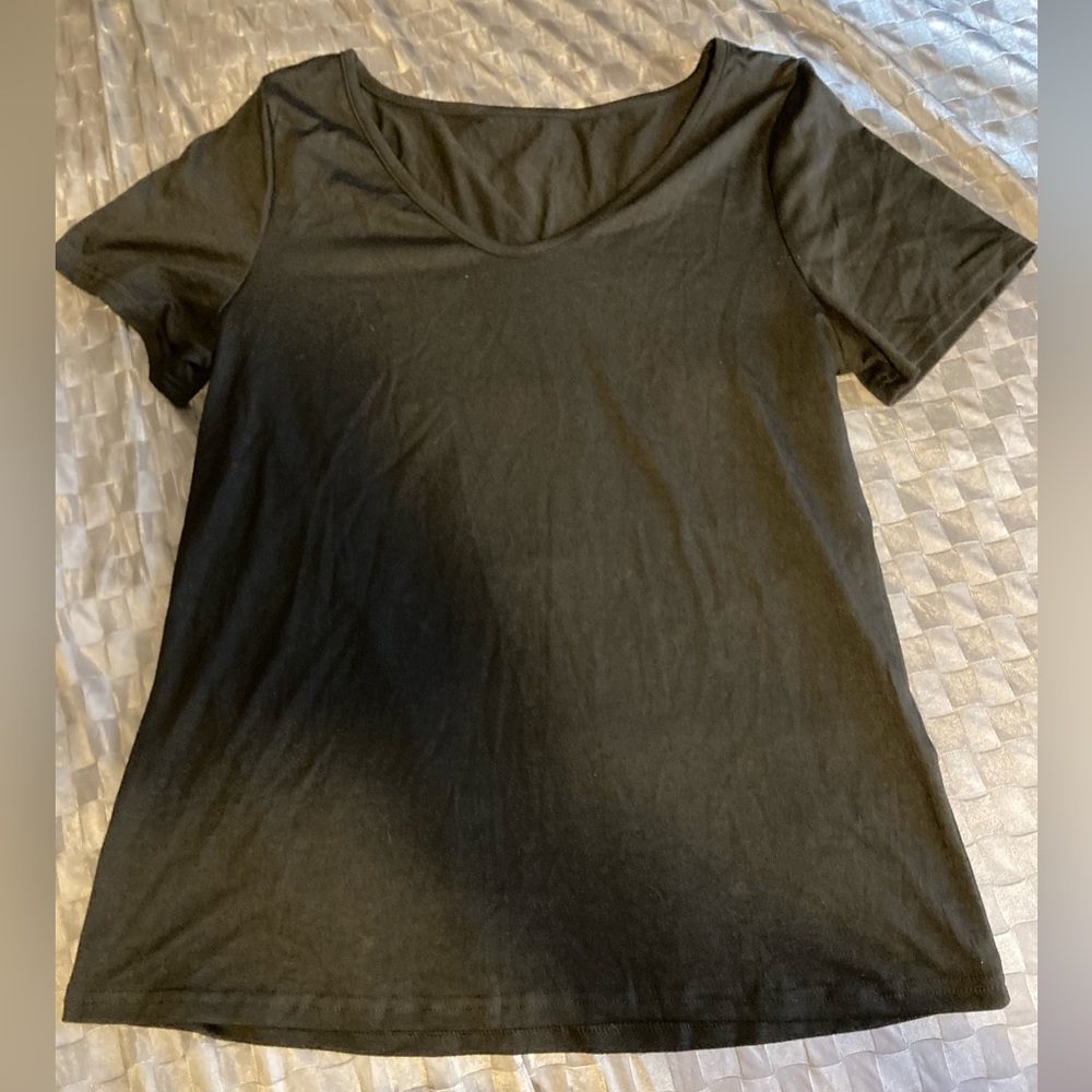 Women’s Black V neck Shirt NEW